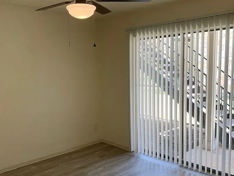 Madeira Apartments at Live Oak — Photo 70