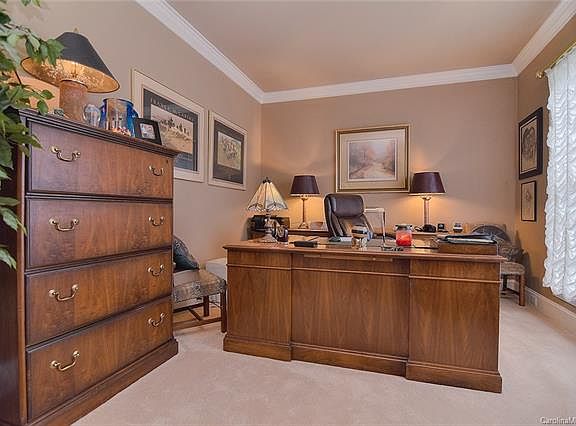 3rd image of 5711 Silchester Ln