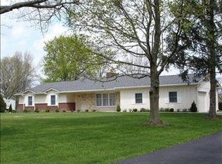 1245 Fairway Dr, Troy, OH 45373