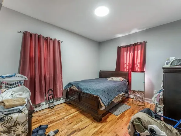 35 Lexington Avenue image 10 of 30