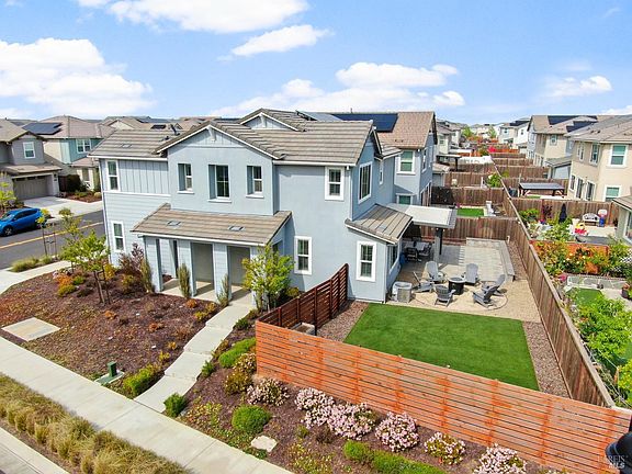 4th image of 2400 Mandarin Drive