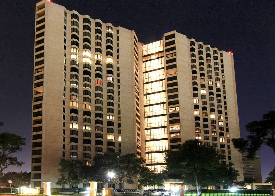 1st image of 5555 Del Monte Dr Unit 206