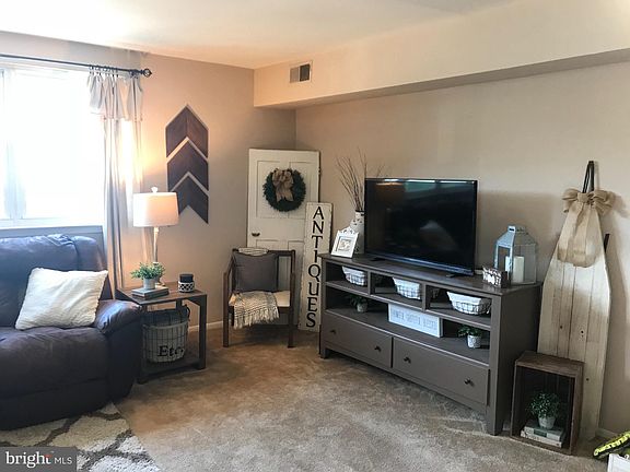 5th image of 3708 Ronnald Dr