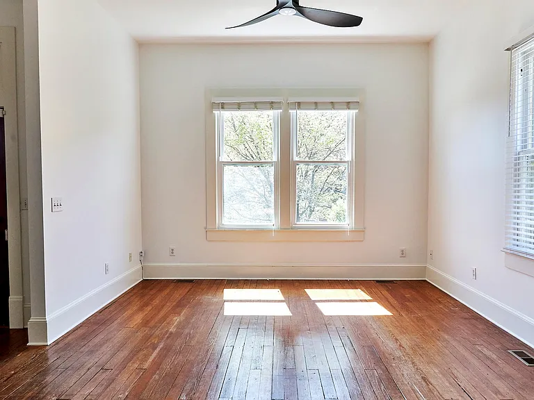 744 Highland Ave NE — Photo 5