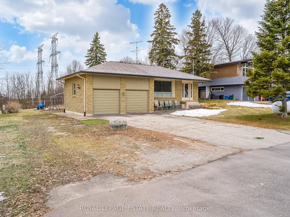 2 Jomar Ave, Pickering, ON L1X 2R4