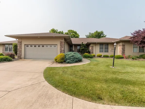 2 Executive Village Ct #B, Norwalk, OH 44857