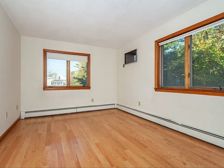 7 North St #1A — Photo 9