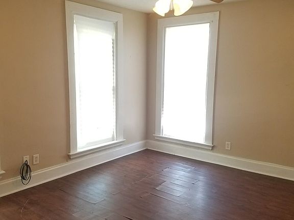 4th image of 930 2nd Ave APT 2