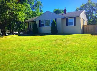 526 Rohach Rd, Aston, PA 19014