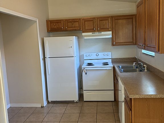 2nd image of 6132 E Quitman St