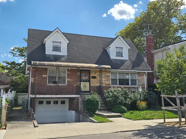 14810 Kalmia Ave, Flushing, NY 11355