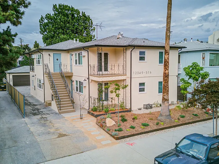 Riverside Residences — Photo 21