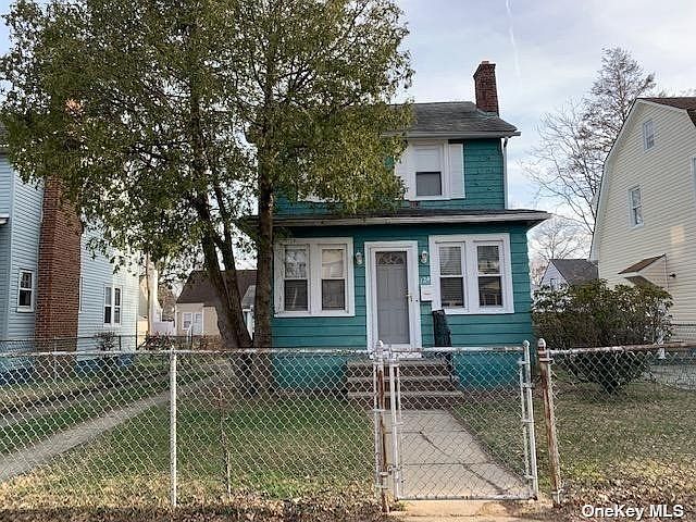 1st image of 124 Lawson St