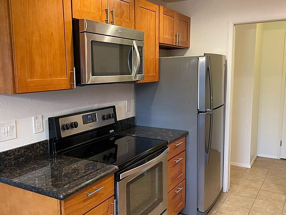 4th image of 1515 NE 148th St APT 101