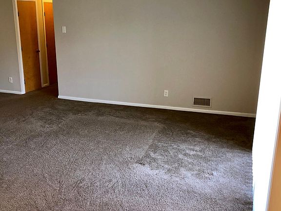 4th image of 22065 River Oaks Dr APT C9