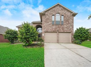 13417 Raintree Dr, Montgomery, TX 77356
