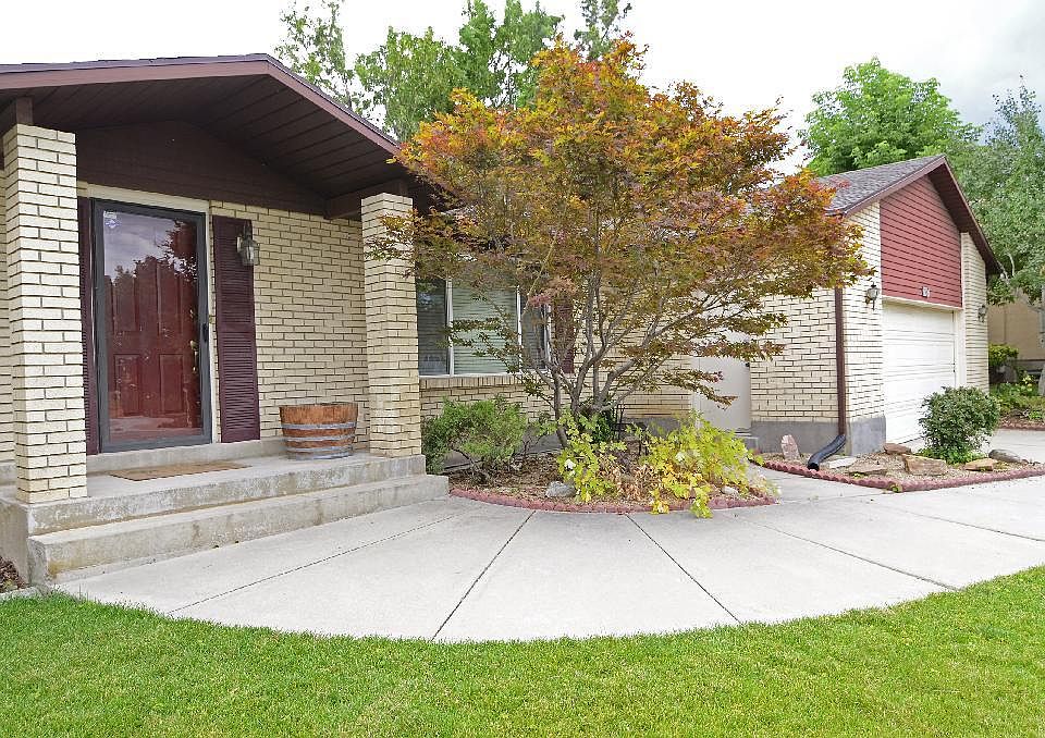 1st image of 2967 W Continental Dr