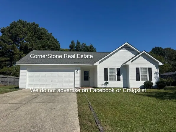 388 Northwoods Dr, Raeford, NC 28376