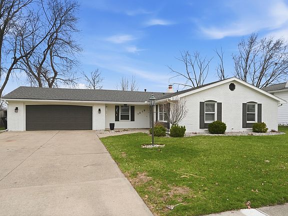2nd image of 1019 Candlewood Way