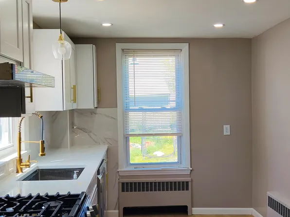 74 Botolph St #1, Quincy, MA 02171