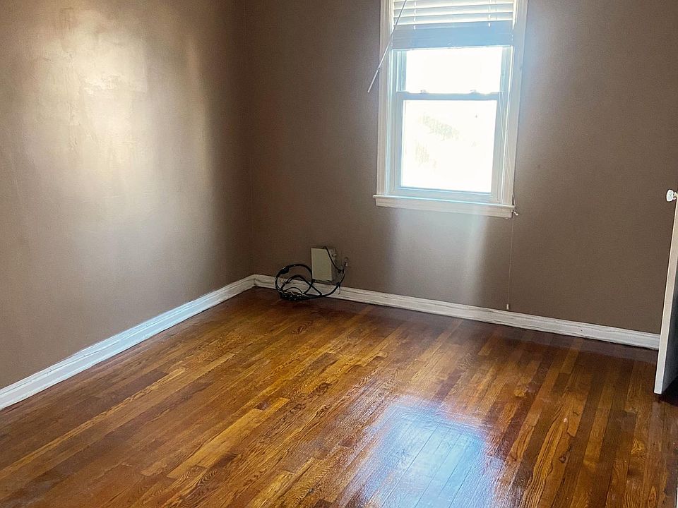 2nd image of 114-31 220th St