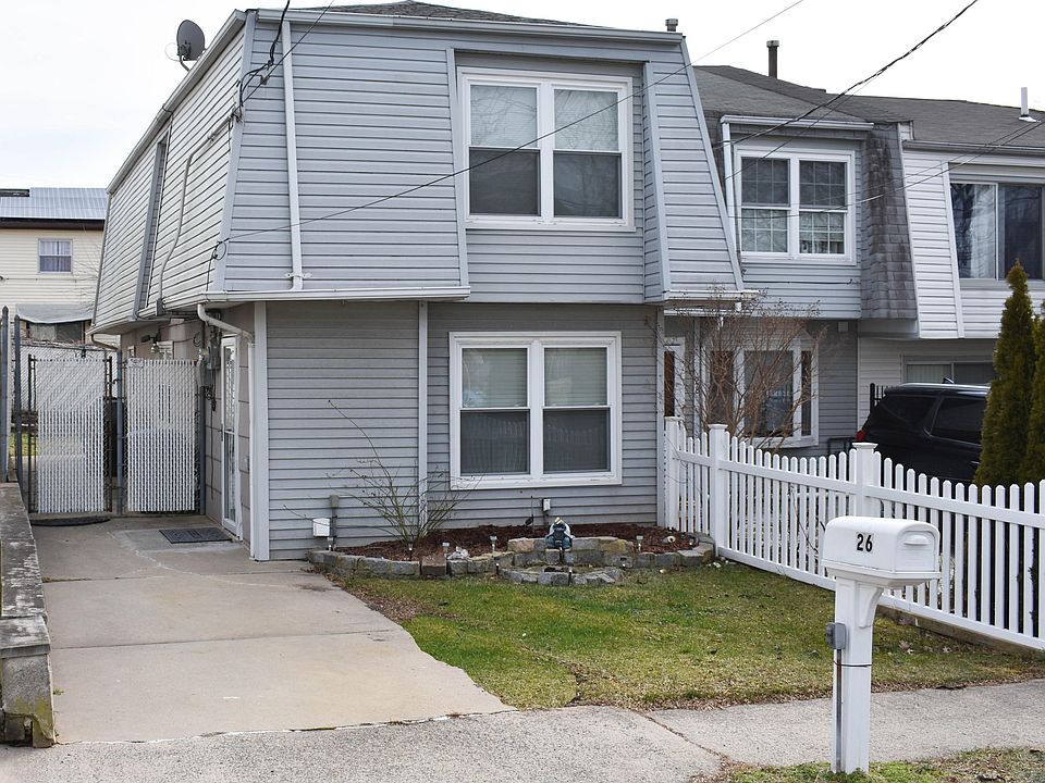 1st image of 26 McCormick Pl
