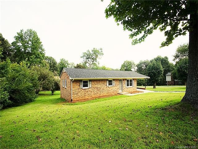 1st image of 217 Buckskin Dr