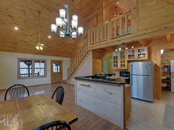 3rd image of 300 Lakeview Dr #35