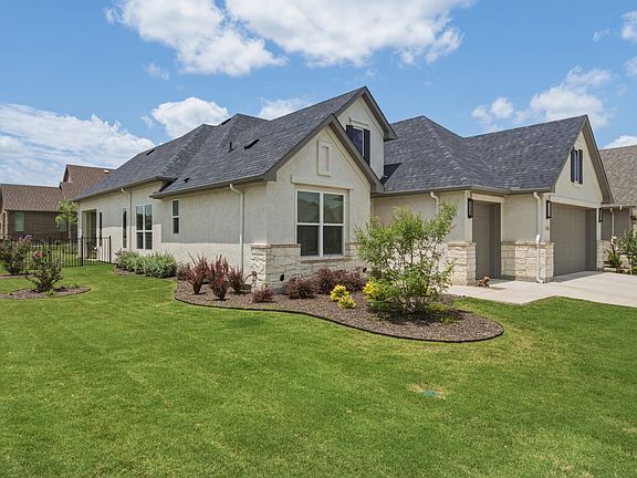 3rd image of 8516 Ebony Way