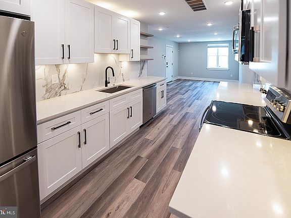 5th image of 2626 Cecil B Moore Ave #1