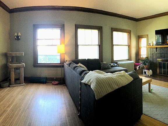 5th image of 2438 Pillsbury Ave S #1