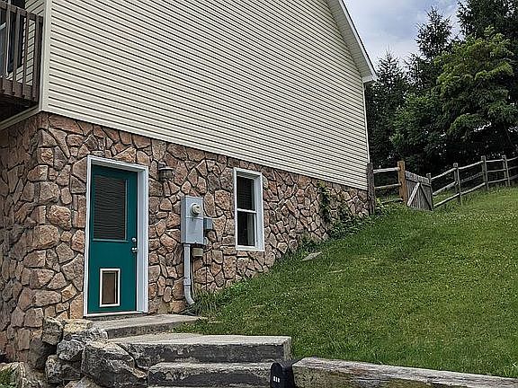 4th image of 195 John Lemley Ln