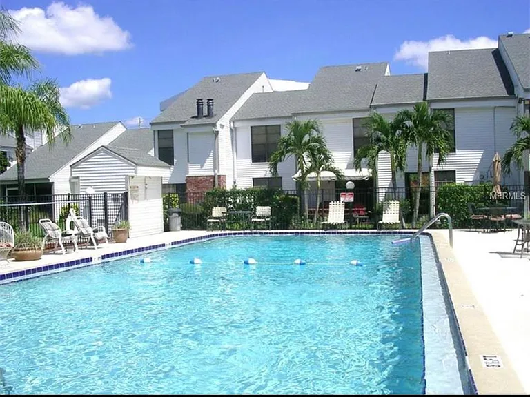 750 Haven Pl — Photo 10