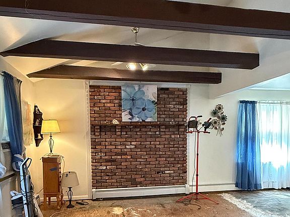 4th image of 4643 Pleasant Mills Rd