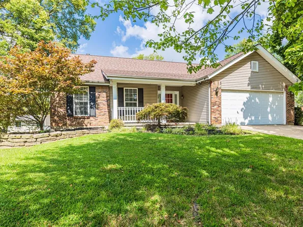 2949 Galaxy Pl, Maryland Heights, MO 63043