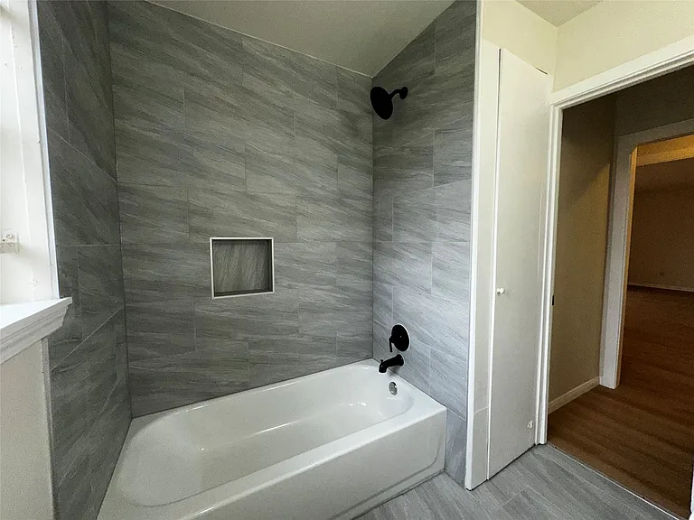 6023 Belarbor St — Photo 17