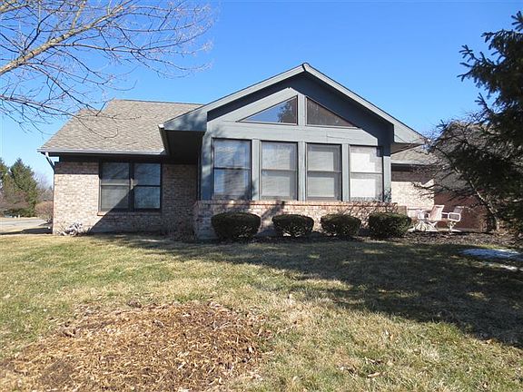 2nd image of 4433 Woodbank Dr