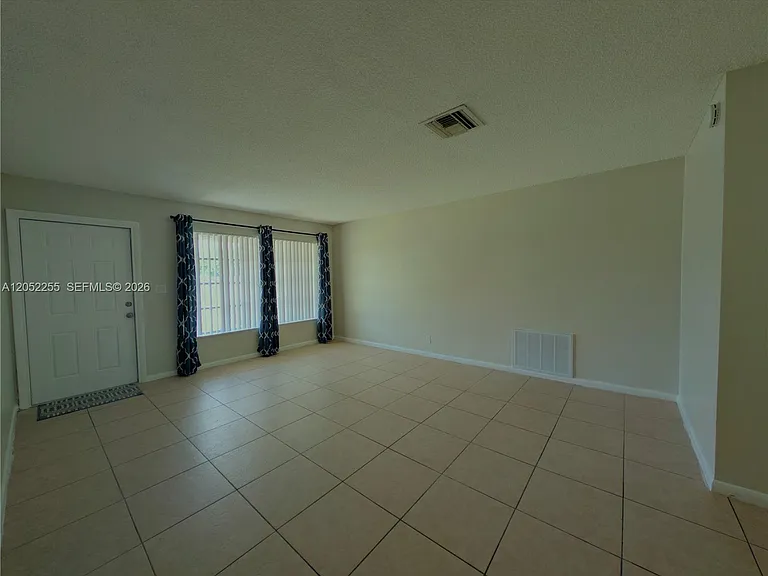 888 SW 62nd Ave — Photo 13