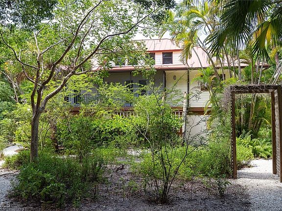2nd image of 1345 Junonia St