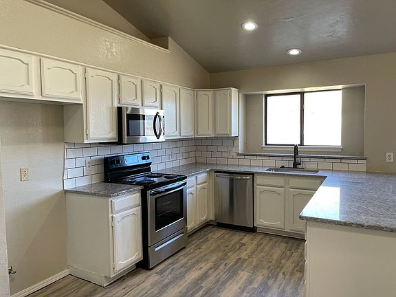 3rd image of 1101 SW 133rd St