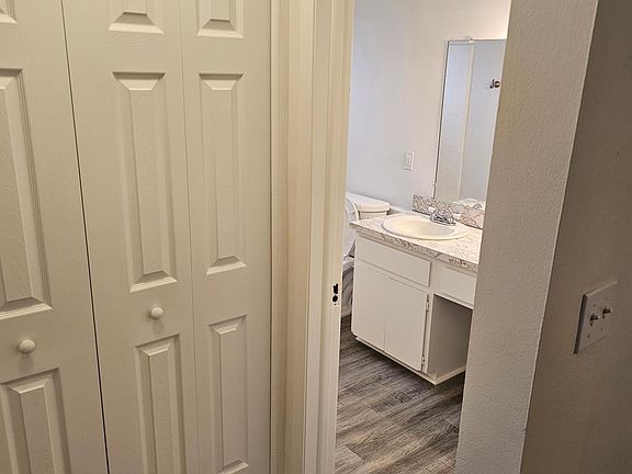 5th image of 28971 Little Mack Ave #A1
