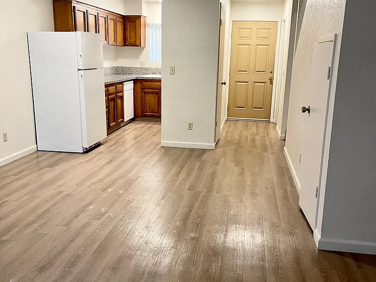 Sunridge Townhomes — Photo 29