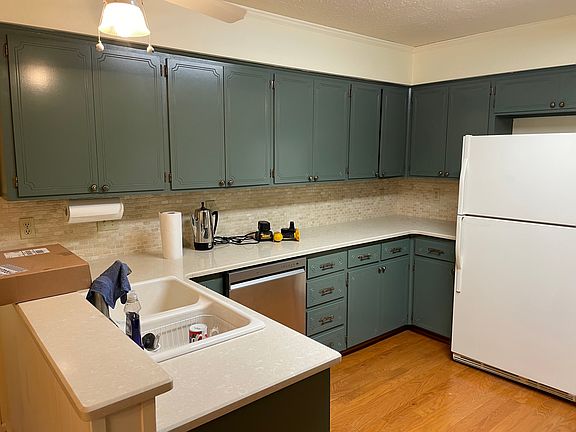 5th image of 3948 Ray Dr #3948