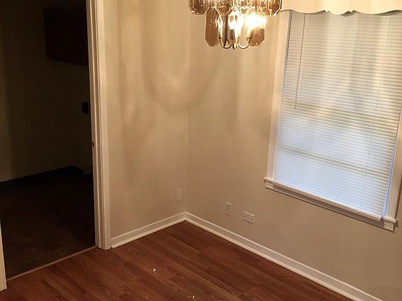 2nd image of 2914 Vance Ave