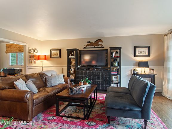 4th image of 9 Victoria Ln