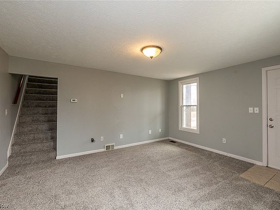 4th image of 433 W Friendship St