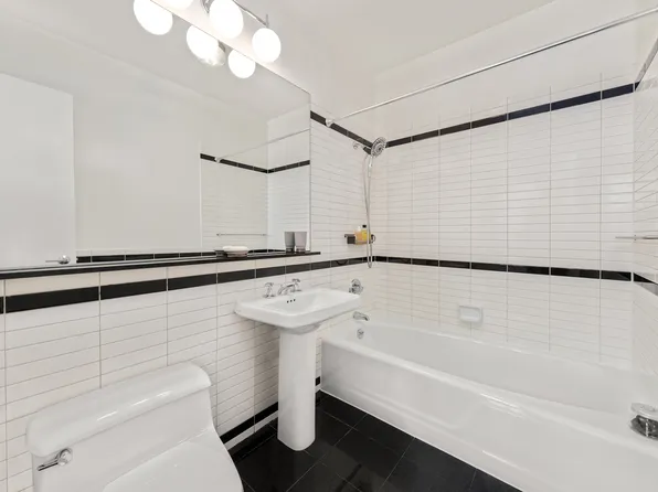 360 East 88th Street image 15 of 23