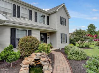325 Fairmont Dr, Watsontown, PA 17777