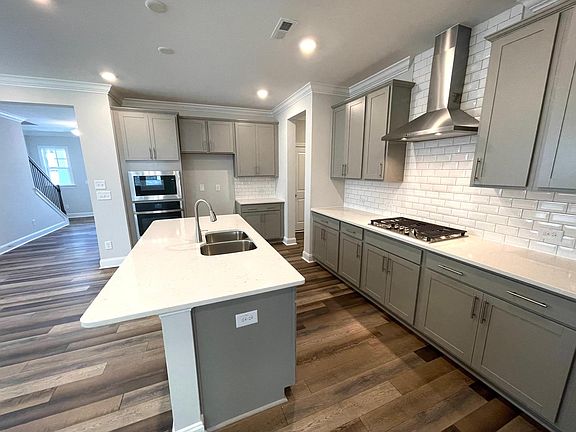 2nd image of 2228 Jollay St