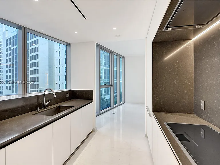 300 Biscayne Boulevard Way #505C — Photo 16